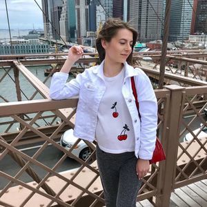 Meet your Posher, Viktoria